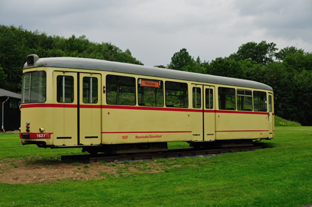 Rheinbahn Wagen in Kräwinklerbrücke