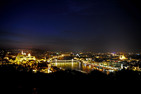 Nächtlicher Blick auf Budapest
