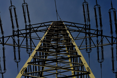 Das gemeine Stromspinnennetz - Umspannwerk Remscheid-Lennep