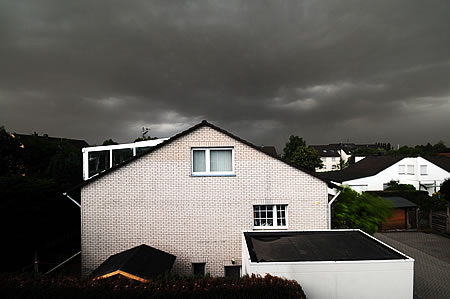 Dunkle Wolken ziehen auf...