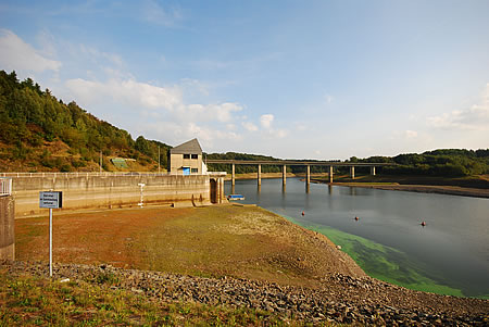 Blick von der Staumauer auf die Restwupper